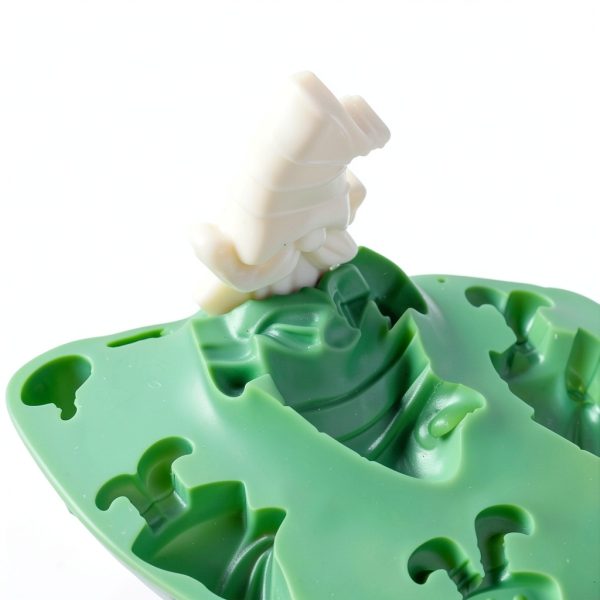 Apiocmy Christmas Gnome Silicone Candy Mold-2